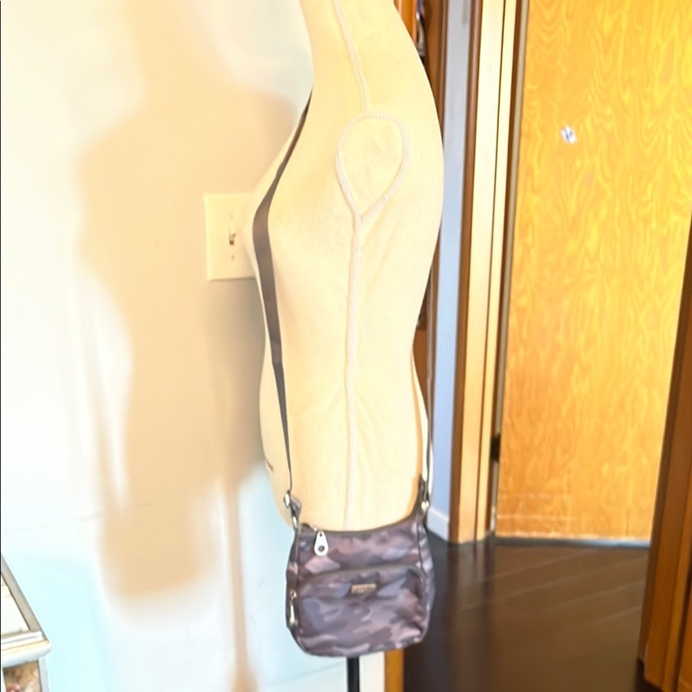 Baggallini Gray Crossbody Bag Compact And Casual